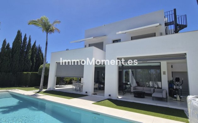 Wiederverkauf - Freistehende Villa - Marbella - Nueva Andalucía