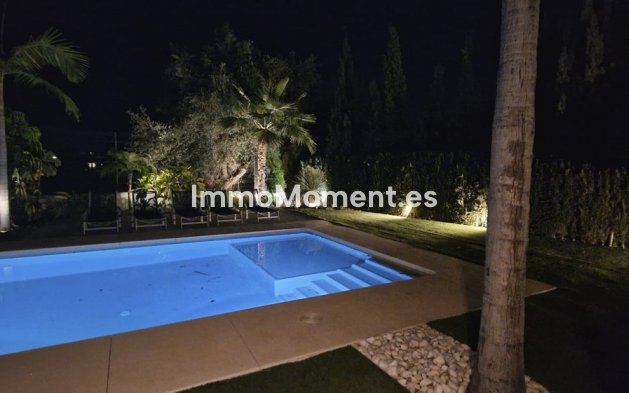 Wiederverkauf - Freistehende Villa - Marbella - Nueva Andalucía