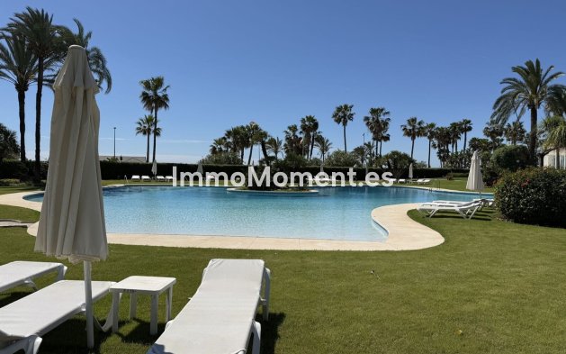 Resale - Apartment - Marbella - Puerto Banús