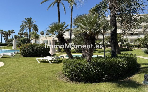 Resale - Apartment - Marbella - Puerto Banús
