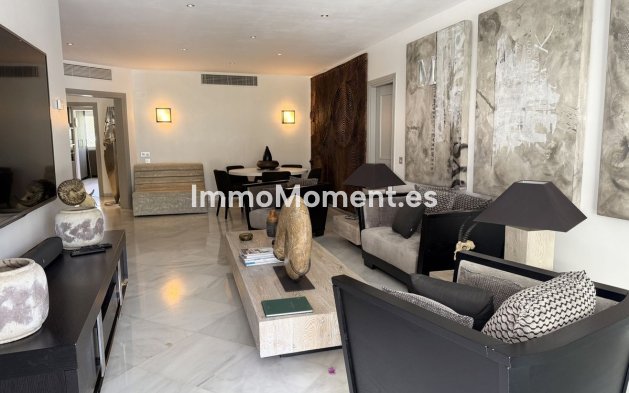 Resale - Apartment - Marbella - Puerto Banús