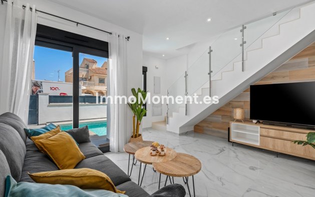 Bestaande woning - Vrijstaande villa - Torrevieja - Torrevieja Centro