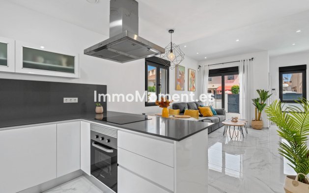 Bestaande woning - Vrijstaande villa - Torrevieja - Torrevieja Centro