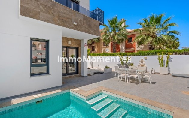 Bestaande woning - Vrijstaande villa - Torrevieja - Torrevieja Centro