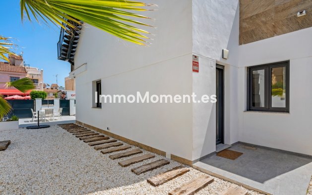 Bestaande woning - Vrijstaande villa - Torrevieja - Torrevieja Centro