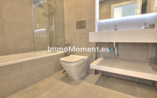 Resale - Apartment - Mijas - Calanova Golf