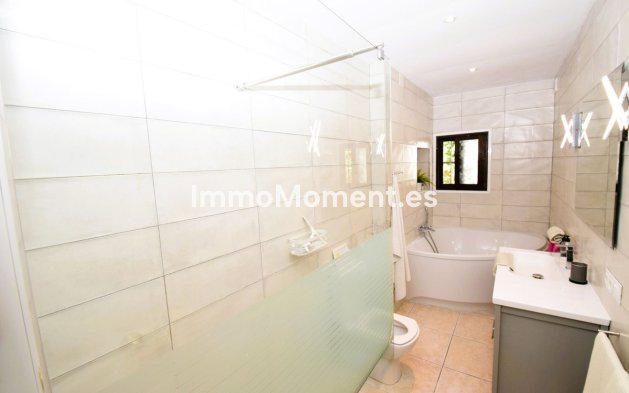 Resale - Villa - Mijas - La Cala de Mijas