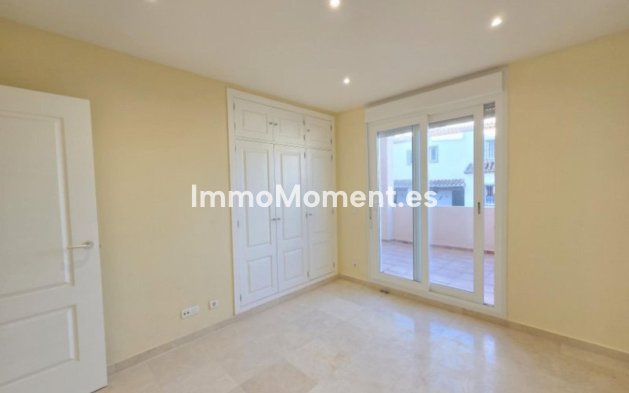 Resale - Apartment - Manilva - La Duquesa