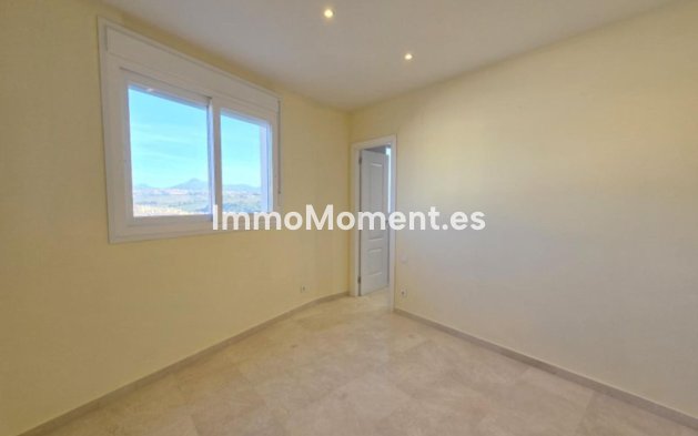 Resale - Apartment - Manilva - La Duquesa