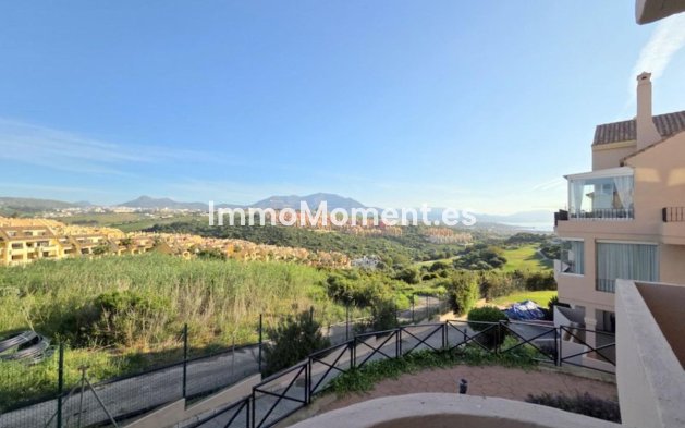 Resale - Apartment - Manilva - La Duquesa