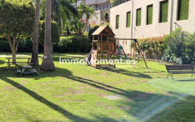 Resale - Apartment - Manilva - La Duquesa