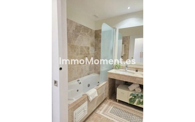 Bestaande woning - Vrijstaande villa - Marbella - Santa Clara