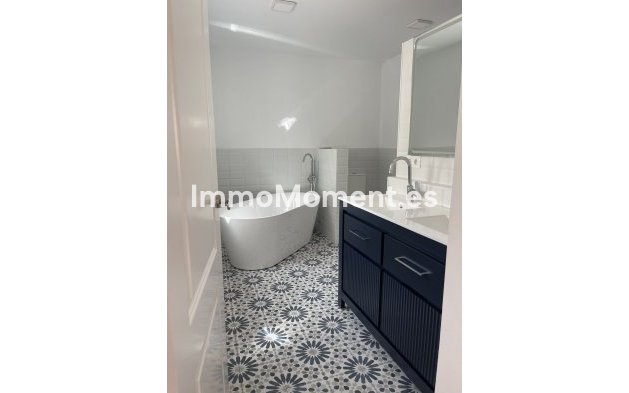 Bestaande woning - Landhuis - Estepona  - Estepona Centro