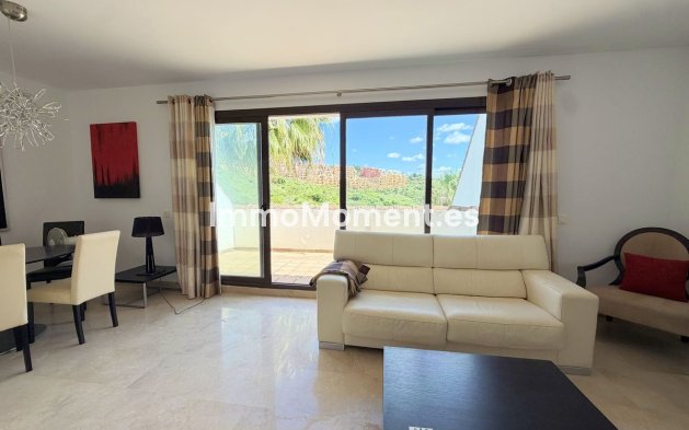Resale - Apartment - Manilva - La Duquesa