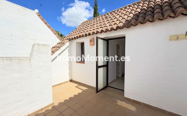 Resale - Apartment - Manilva - La Duquesa