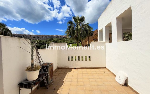 Resale - Apartment - Manilva - La Duquesa
