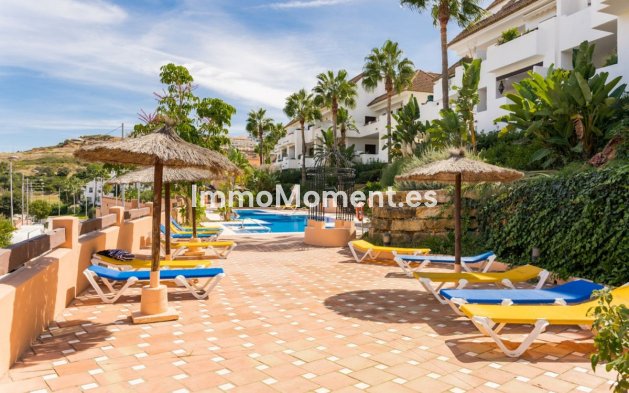 Resale - Apartment - Manilva - La Duquesa
