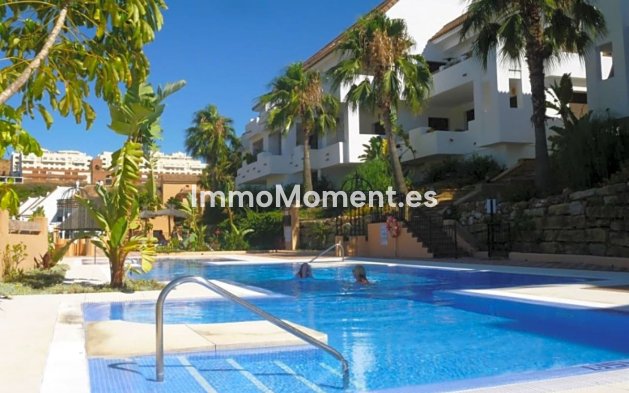Resale - Apartment - Manilva - La Duquesa