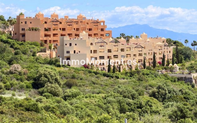 Resale - Apartment - Manilva - La Duquesa