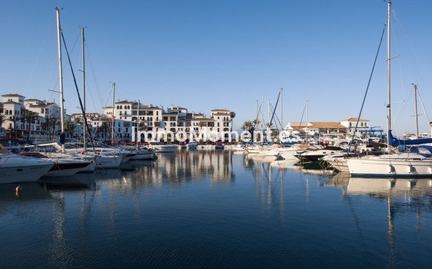 Resale - Apartment - Manilva - La Duquesa