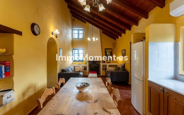 Resale - Country house - Inland  - Alhaurín el Grande Centro