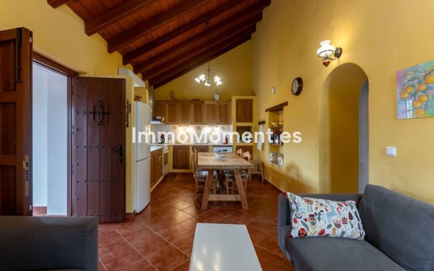 Resale - Country house - Inland  - Alhaurín el Grande Centro