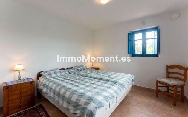 Resale - Country house - Inland  - Alhaurín el Grande Centro