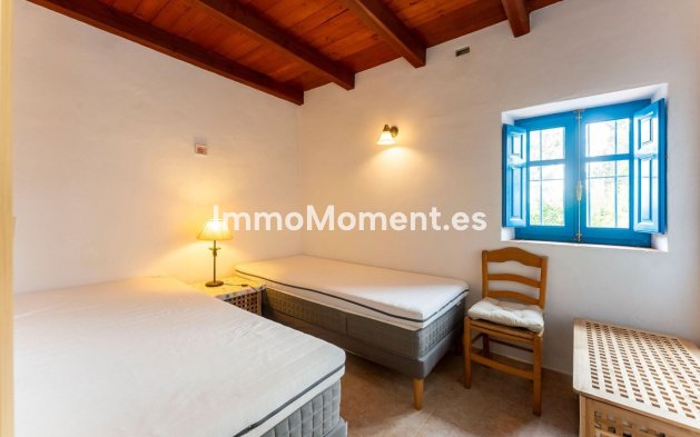 Resale - Country house - Inland  - Alhaurín el Grande Centro