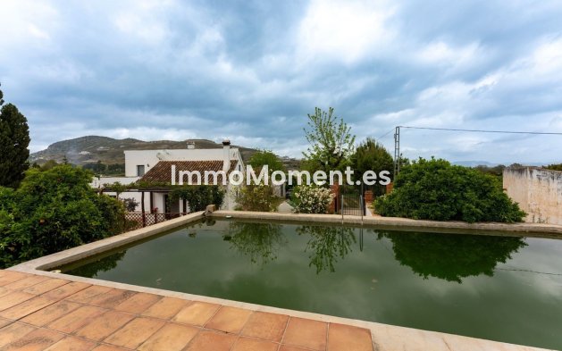 Resale - Country house - Inland  - Alhaurín el Grande Centro