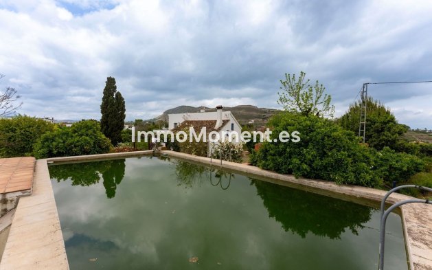 Resale - Country house - Inland  - Alhaurín el Grande Centro
