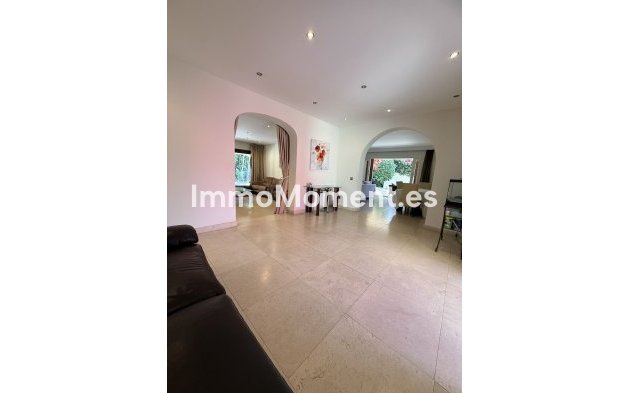 Resale - Detached villa - Estepona - Bel Air