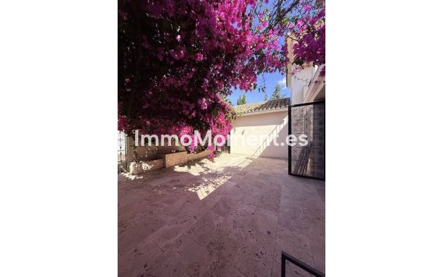 Resale - Detached villa - Estepona - Bel Air
