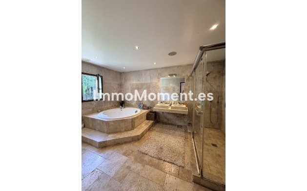 Resale - Detached villa - Estepona - Bel Air