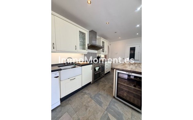Resale - Detached villa - Estepona - Bel Air