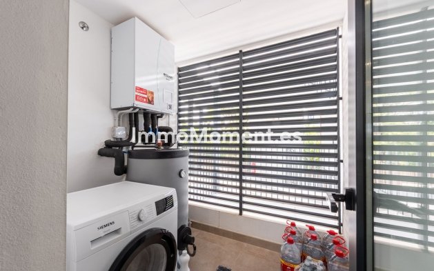 Wiederverkauf - Wohnung - Estepona  - Estepona Centro