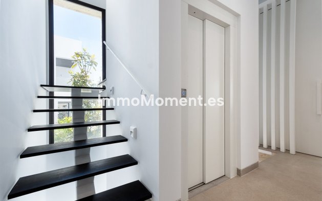 Resale - Villa - Marbella - The Golden Mile