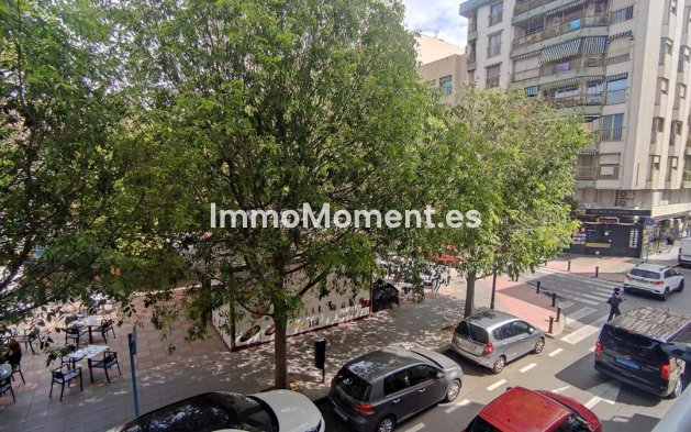 Wiederverkauf - Wohnung - Alicante - Alicante Centro