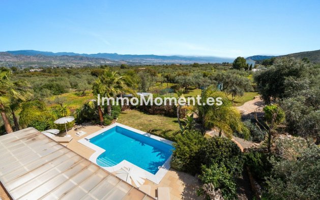 Bestaande woning - Vrijstaande villa - Binnenland  - Alhaurín el Grande Centro