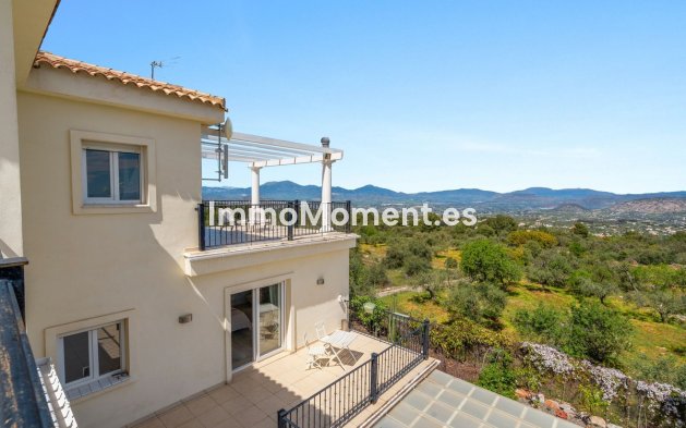 Bestaande woning - Vrijstaande villa - Binnenland  - Alhaurín el Grande Centro