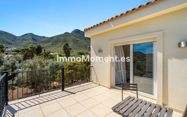 Bestaande woning - Vrijstaande villa - Binnenland  - Alhaurín el Grande Centro