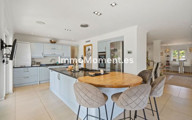 Bestaande woning - Vrijstaande villa - Binnenland  - Alhaurín el Grande Centro