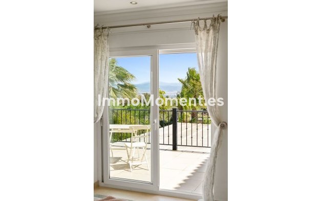 Bestaande woning - Vrijstaande villa - Binnenland  - Alhaurín el Grande Centro