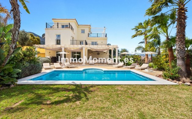 Bestaande woning - Vrijstaande villa - Binnenland  - Alhaurín el Grande Centro