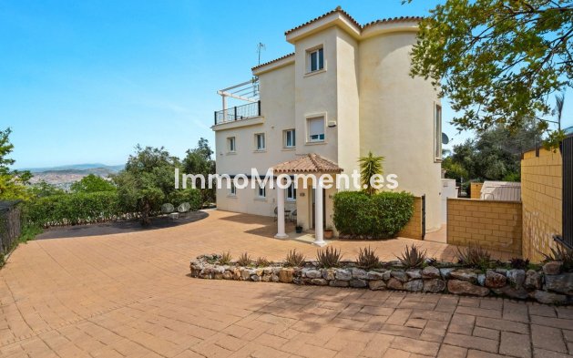 Bestaande woning - Vrijstaande villa - Binnenland  - Alhaurín el Grande Centro