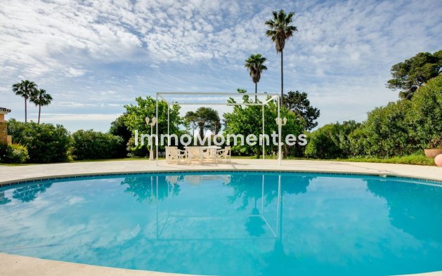 Revente - Villa individuelle - Estepona  - Estepona Centro