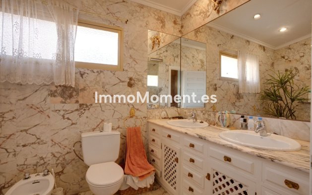 Revente - Villa individuelle - Estepona  - Estepona Centro