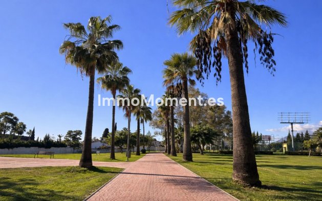 Bestaande woning - Vrijstaande villa - Estepona  - Benamara
