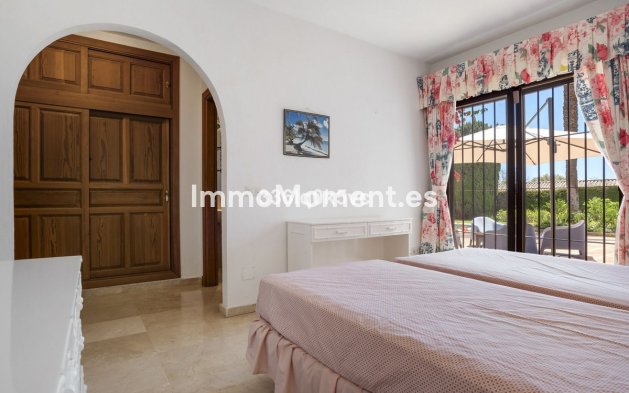 Wiederverkauf - Villa - Marbella - Las Chapas