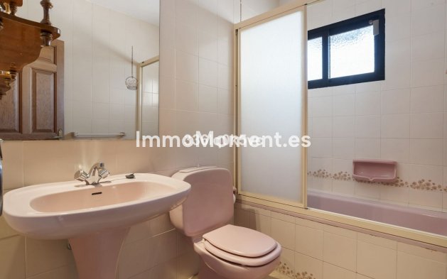 Wiederverkauf - Villa - Marbella - Las Chapas