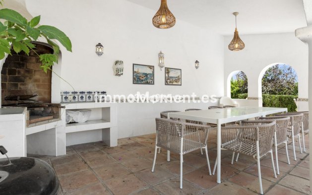 Wiederverkauf - Villa - Marbella - Las Chapas